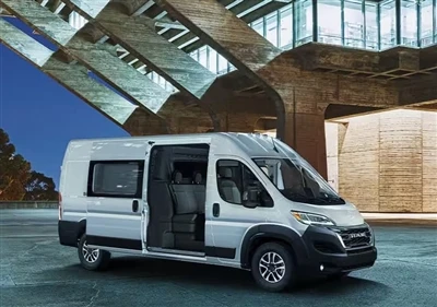 2024 Ram ProMaster® 크루 밴 팀 공간